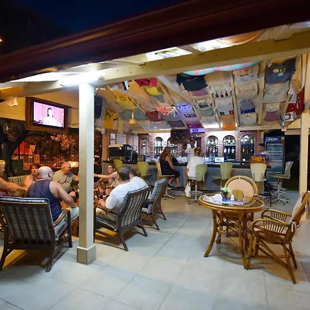 度假村 贝尔塞汉海滩酒店 3*