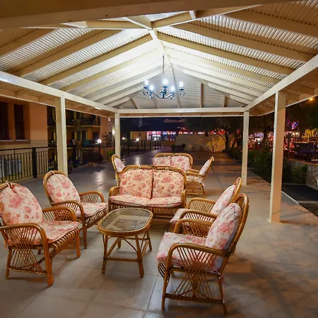 贝尔塞汉海滩酒店 3* 厄吕代尼兹