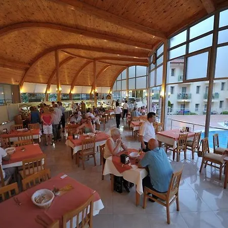 贝尔塞汉海滩酒店 厄吕代尼兹