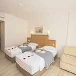 벨제한 비치 리조트 3*